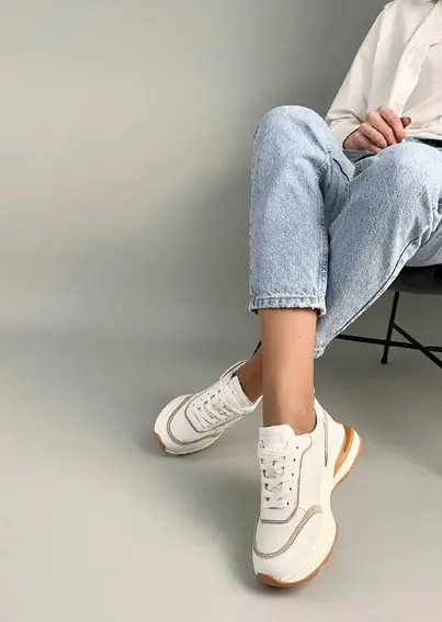 Кроссовки женские кожаные белые с серыми вставками фото 7 — интернет-магазин Tapok