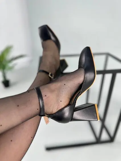 Туфлі жіночі шкіряні чорні на підборах фото 11 — інтернет-магазин Tapok