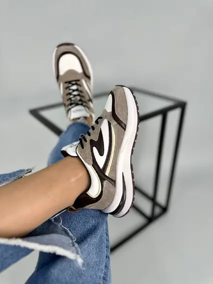 Кросівки жіночі шкіряні бежевий з коричневим зі вставками замші. фото 11 — інтернет-магазин Tapok