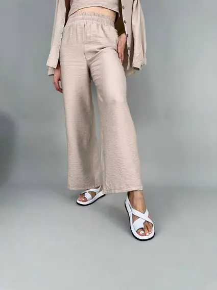 Босоножки женские кожаные белого цвета фото 3 — интернет-магазин Tapok