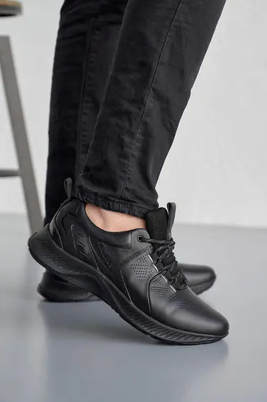 Мужские кроссовки кожаные весенне-осенние черные Nivas 205 фото 1 — интернет-магазин Tapok
