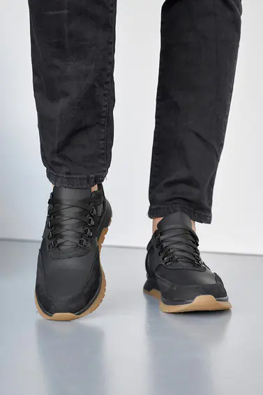 Чоловічі кросівки шкіряні весняно-осінні чорні Yuves 241 фото 2 — інтернет-магазин Tapok