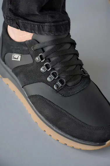 Чоловічі кросівки шкіряні весняно-осінні чорні Yuves 241 фото 4 — інтернет-магазин Tapok