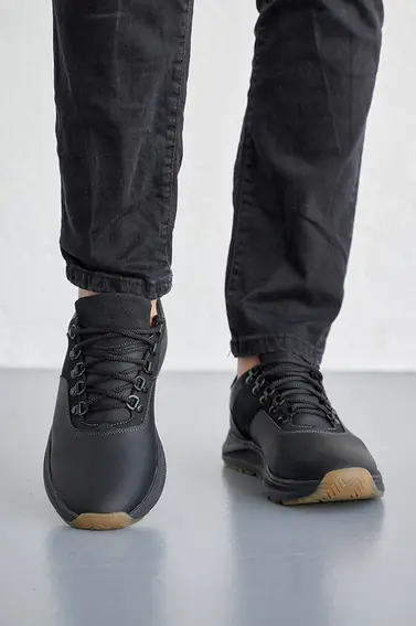 Мужские кроссовки кожаные весенне-осенние черные Yuves 245 фото 2 — интернет-магазин Tapok