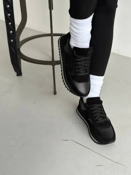 Кроссовки женские кожаные черные с вставками замши фото 2 — интернет-магазин Tapok