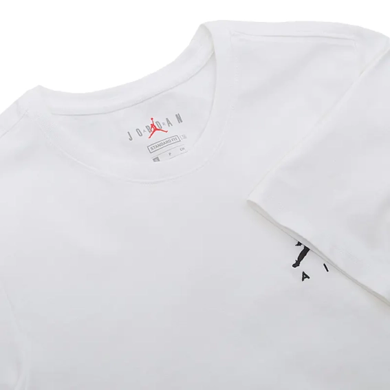 Футболка JORDAN JUMPMAN AIR EMBRD TEE AH5296-100 фото 3 — интернет-магазин Tapok