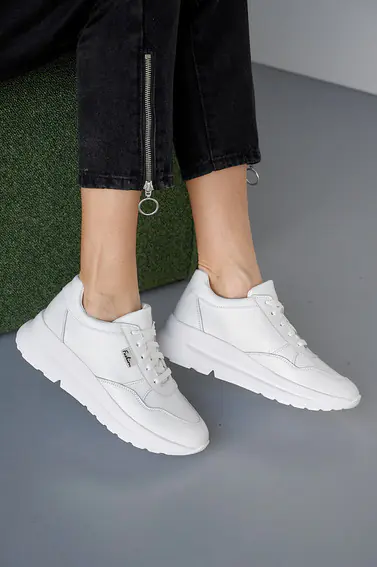 Жіночі кросівки шкіряні весняно-осінні білі Yuves 139 Casual фото 4 — інтернет-магазин Tapok