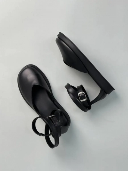 Босоножки женские кожаные черные фото 10 — интернет-магазин Tapok