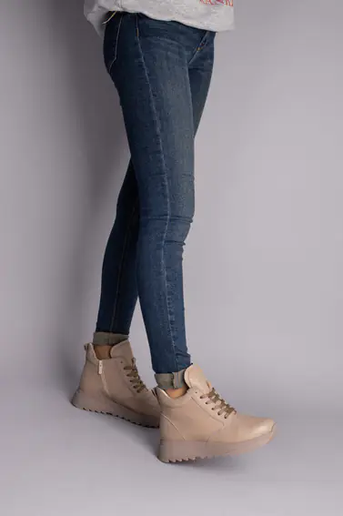 Кросівки жіночі шкіра флотар бежевого кольору на байку фото 4 — інтернет-магазин Tapok