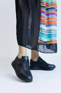 Жіночі кросівки шкіряні весняно-осінні чорні Yuves 3011 Original