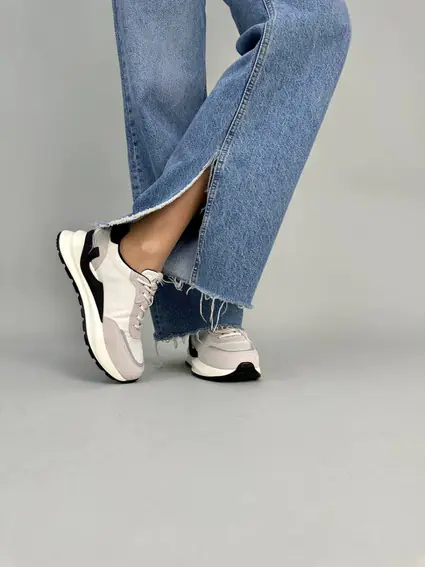 Кросівки жіночі з нейлону білого кольору зі вставками шкіри та нубука фото 2 — інтернет-магазин Tapok