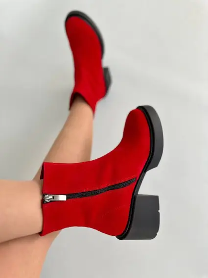 Ботинки женские замшевые красные на каблуках демисезонные фото 9 — интернет-магазин Tapok