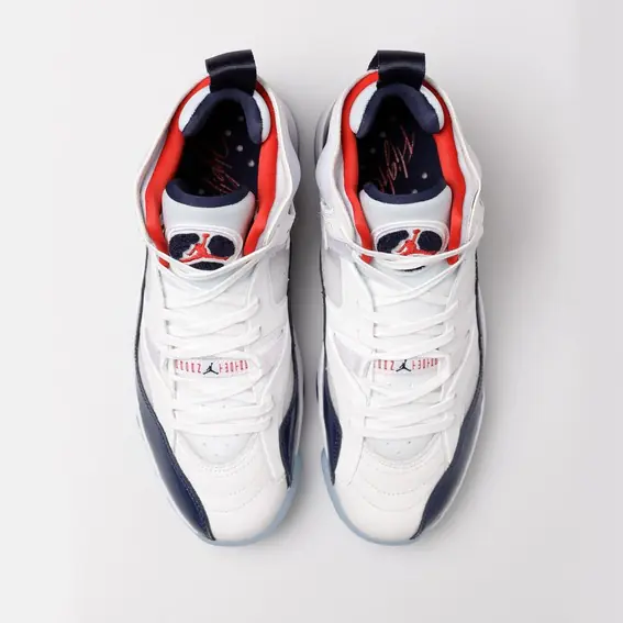 Кроссовки мужские Jordan Jumpman Two Trey (DO1925-102) фото 3 — интернет-магазин Tapok