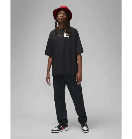 Футболка мужская Jordan Flight Essentials T-Shirt (DZ7313-010) фото 6 — интернет-магазин Tapok