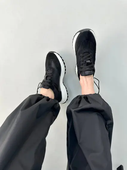 Кросівки жіночі замшеві чорні із вставками шкіри та сітки фото 12 — інтернет-магазин Tapok