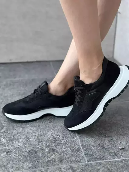 Кросівки жіночі замшеві чорні із вставками шкіри та сітки фото 18 — інтернет-магазин Tapok