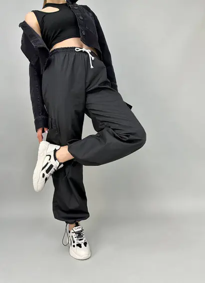 Кроссовки женские кожаные белые с черными вставками фото 3 — интернет-магазин Tapok