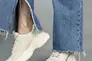 Кросівки жіночі шкіряні молочного кольору із вставками сітки Фото 4