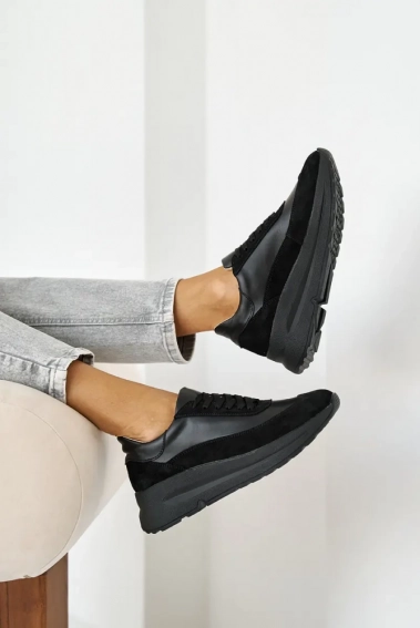Жіночі кросівки шкіряні весняно-осінні чорні Yuves 179 фото 7 — інтернет-магазин Tapok