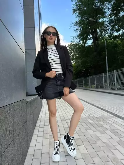 Кеды женские кожаные черные с белыми вставками высокие фото 19 — интернет-магазин Tapok