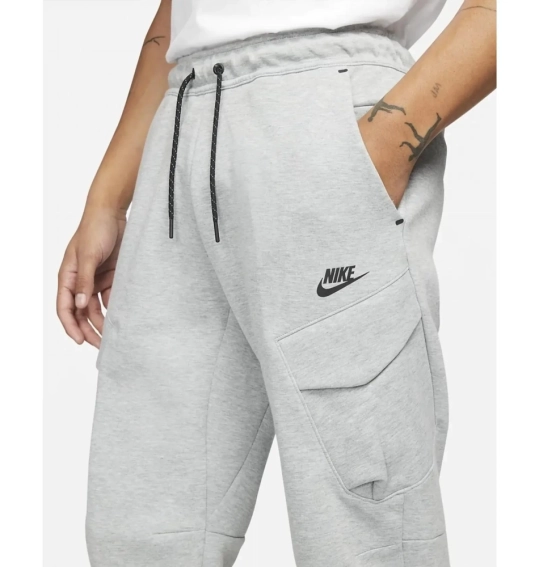 Брюки чоловічі Nike Tch Flc Utility Pant (DM6453-063) фото 5 — інтернет-магазин Tapok