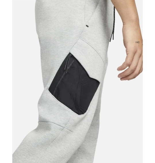 Брюки чоловічі Nike Tch Flc Utility Pant (DM6453-063) фото 6 — інтернет-магазин Tapok