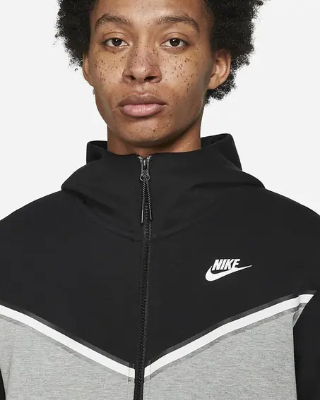 Кофта чоловіча Nike Sportswear Tech Fleece (CU4489-016) фото 3 — інтернет-магазин Tapok