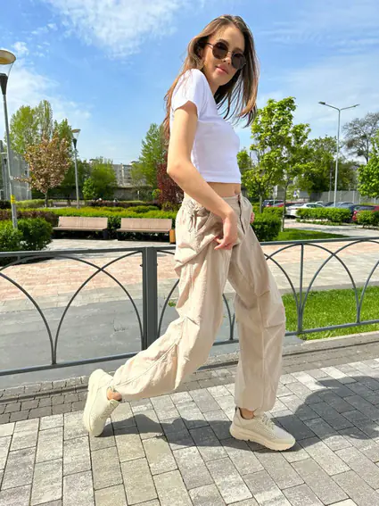 Кроссовки женские кожаные бежевые с перфорацией фото 11 — интернет-магазин Tapok