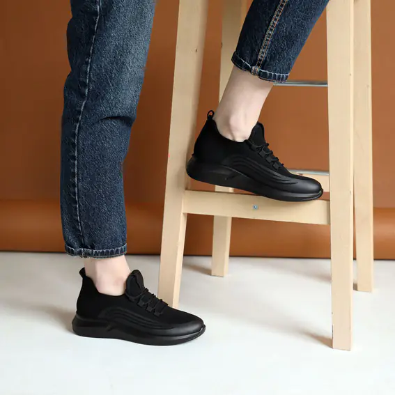 Кросівки жіночі  585164 Чорні фото 1 — інтернет-магазин Tapok