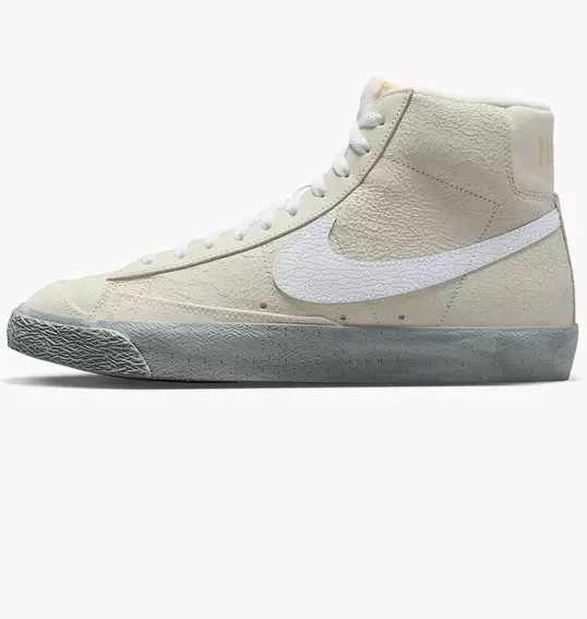 Кроссовки Nike BLAZER MID 77 SE DV0797-100 фото 1 — интернет-магазин Tapok