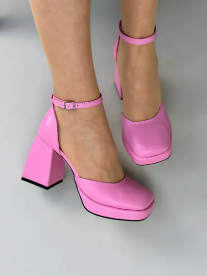 Босоножки женские кожаные розового цвета на каблуках фото 4 — интернет-магазин Tapok
