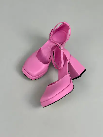 Босоножки женские кожаные розового цвета на каблуках фото 13 — интернет-магазин Tapok