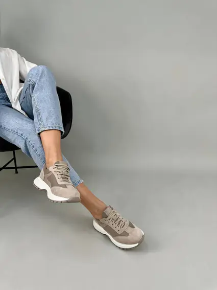 Кросівки жіночі замшеві бежеві з вставками шкіри та сітки фото 9 — інтернет-магазин Tapok