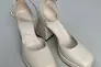 Босоножки женские кожаные молочного цвета на каблуках Фото 10
