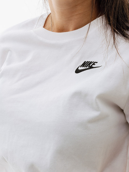 Футболка Nike W NSW TEE CLUB DX7902-100 фото 6 — интернет-магазин Tapok