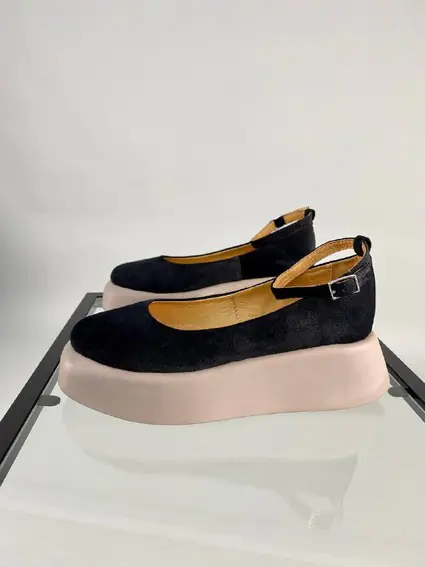 Туфлі жіночі замшеві чорного кольору на платформі фото 12 — інтернет-магазин Tapok