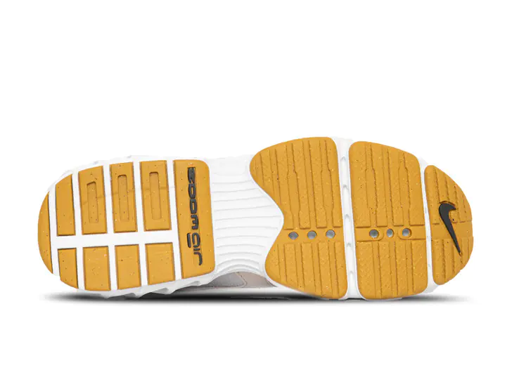 Кросівки жіночі Nike Zoom Air Fire (DV1129-100) фото 4 — інтернет-магазин Tapok