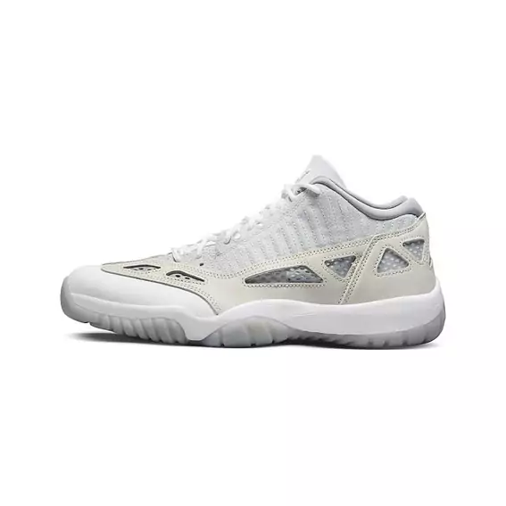 Мужские кроссовки NIKE AIR JORDAN 11 RETRO LOW IE 919712-102 фото 1 — интернет-магазин Tapok