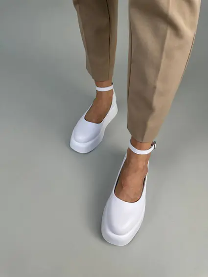 Туфлі жіночі шкіряні білого кольору на платформі фото 4 — інтернет-магазин Tapok
