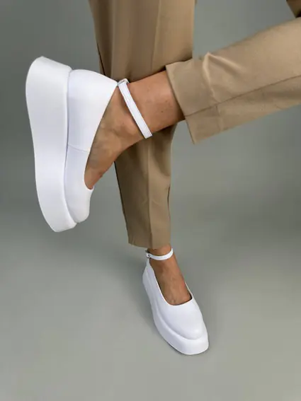 Туфли женские кожаные белого цвета на платформе фото 5 — интернет-магазин Tapok