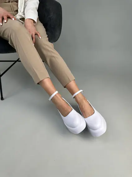 Туфли женские кожаные белого цвета на платформе фото 7 — интернет-магазин Tapok