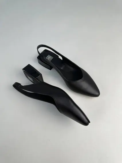 Босоножки женские кожаные черного цвета фото 12 — интернет-магазин Tapok