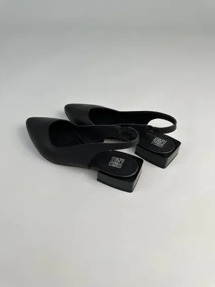Босоножки женские кожаные черного цвета фото 13 — интернет-магазин Tapok