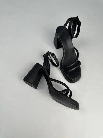 Босоножки женские кожаные черные на каблуках фото 14 — интернет-магазин Tapok