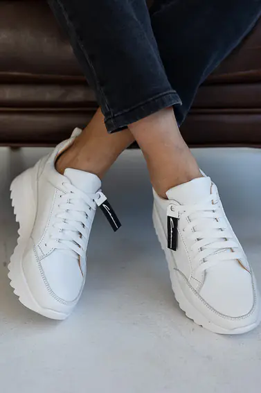 Жіночі кросівки шкіряні весняно-осінні білі Yuves 1155 фото 8 — інтернет-магазин Tapok