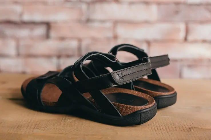 Мужские сандалии кожаные летние черные StepWey 1072 на пробке фото 3 — интернет-магазин Tapok