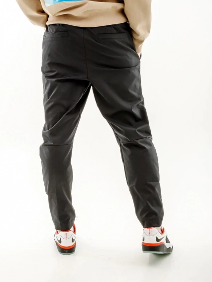 Брюки Nike M NK CLUB WVN TAPER LEG PANT DX0623-010 фото 2 — интернет-магазин Tapok