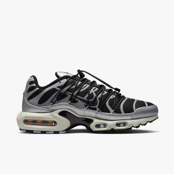 Кросівки Nike AIR MAX PLUS FD0799-001 фото 1 — інтернет-магазин Tapok