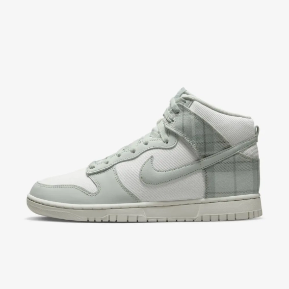 Кроссовки Nike DUNK HIGH SE (GS) DV1724-100 фото 1 — интернет-магазин Tapok