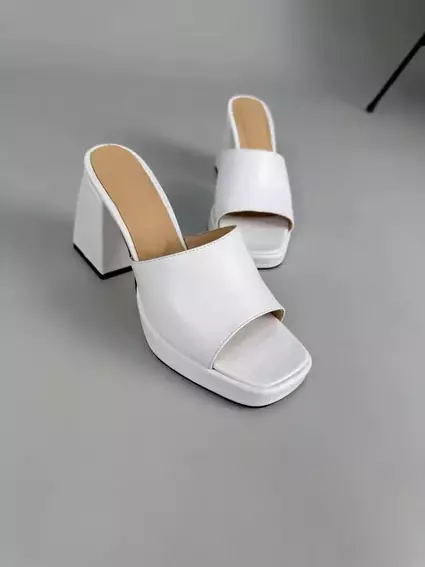 Шлепанцы женские кожаные белые на каблуке фото 12 — интернет-магазин Tapok